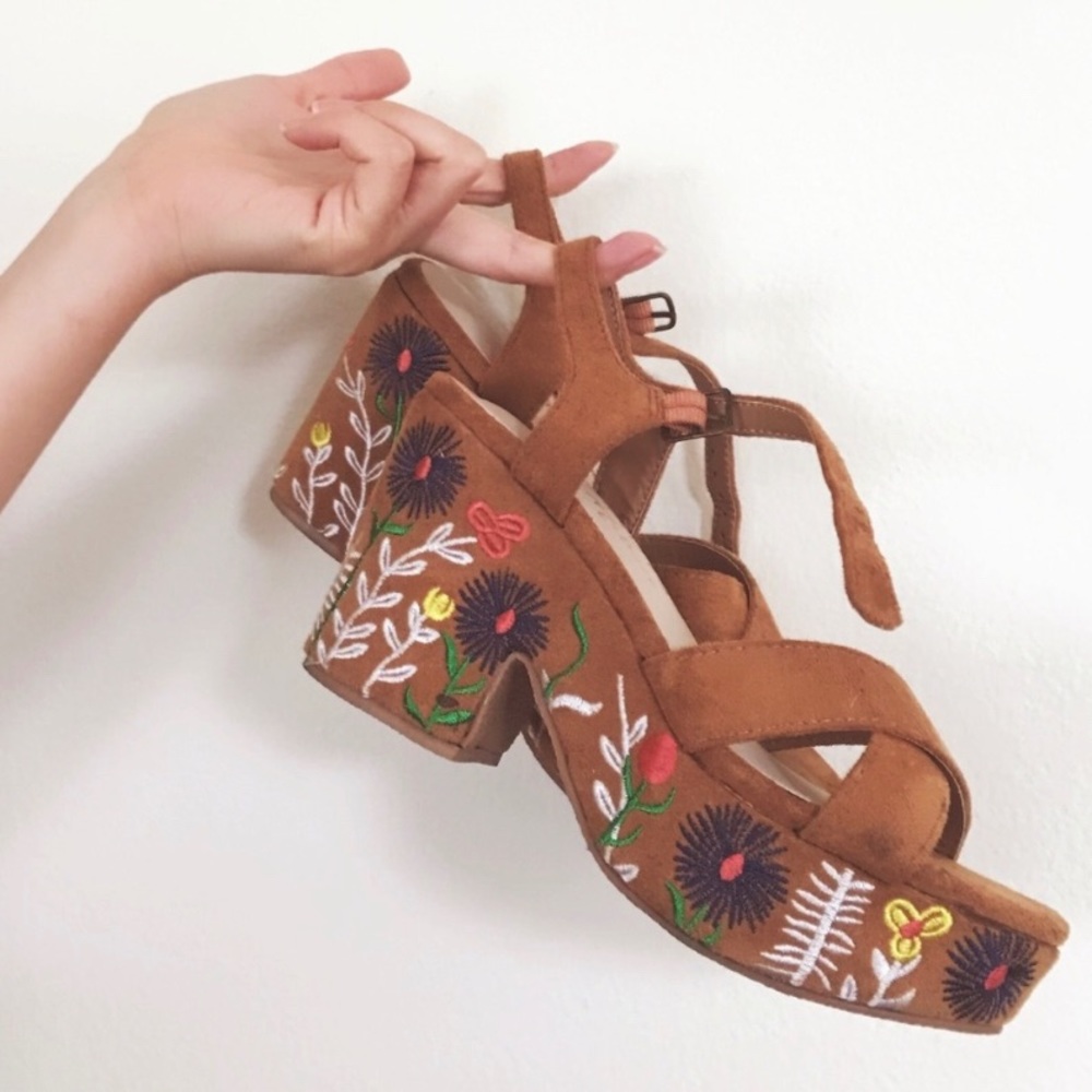 Matisse Embroidered Wedge Sandal